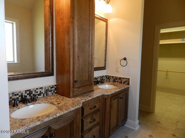 201 Grand Pointe Boulevard, Lafayette, LA 70508