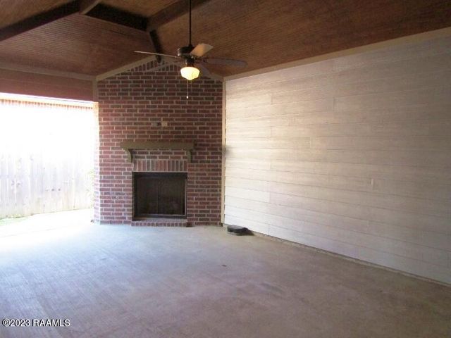 201 Grand Pointe Boulevard, Lafayette, LA 70508