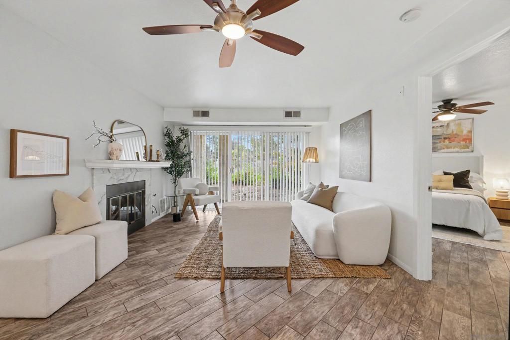 7287 Camino Degrazia 2, San Diego, CA 92111 — photo 2