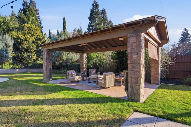 1980 Wyndfair Dr, Turlock, CA 95382