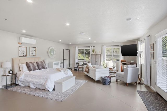 1980 Wyndfair Dr, Turlock, CA 95382