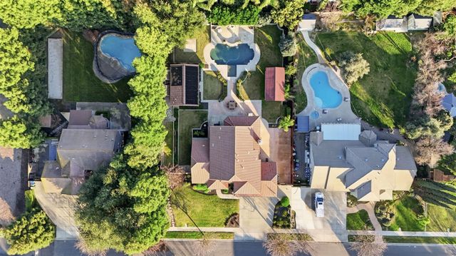 1980 Wyndfair Dr, Turlock, CA 95382