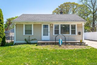 26536 Palmer Boulevard, Madison Heights, MI 48071