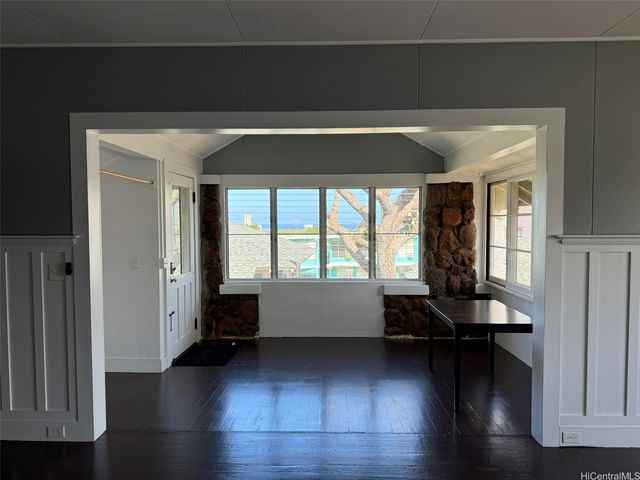1224 Koko Head Avenue, Honolulu, HI 96816