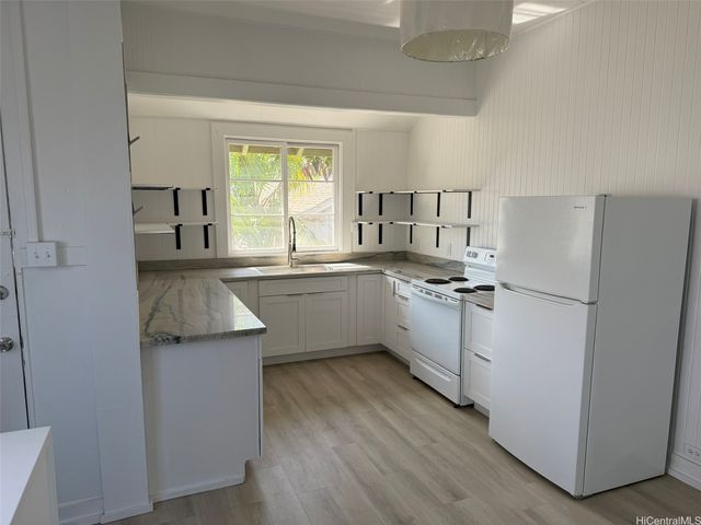 1224 Koko Head Avenue, Honolulu, HI 96816