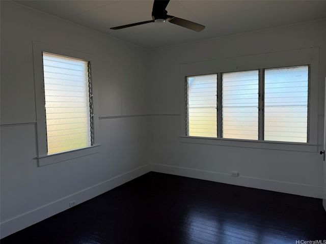 1224 Koko Head Avenue, Honolulu, HI 96816