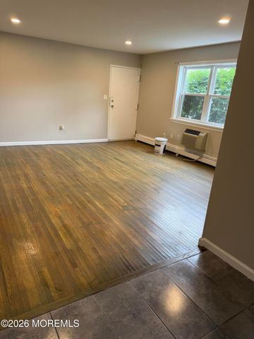 289 Main Street 10e, Spotswood, NJ 08884