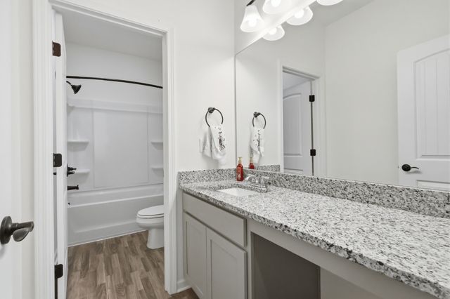 2984 Timewinder Way, Columbia, TN 38401