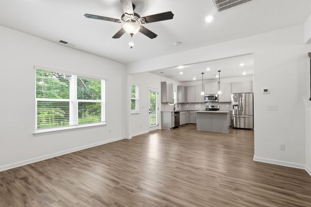 2984 Timewinder Way, Columbia, TN 38401