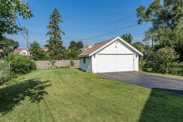 2117 S 5th Street, Rockford, IL 61104