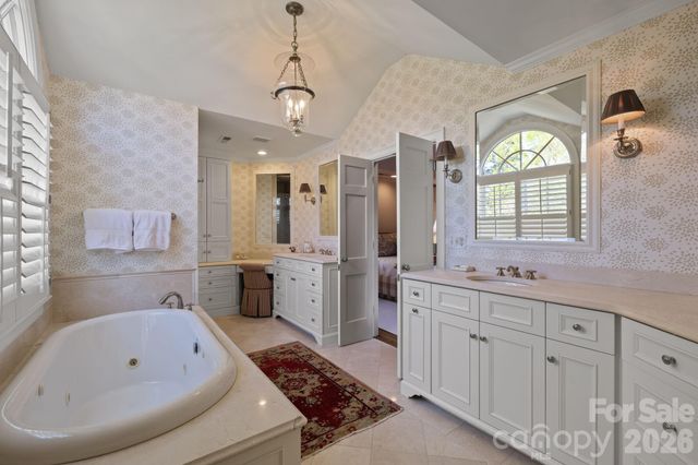 312 Ridgewood Avenue, Charlotte, NC 28209