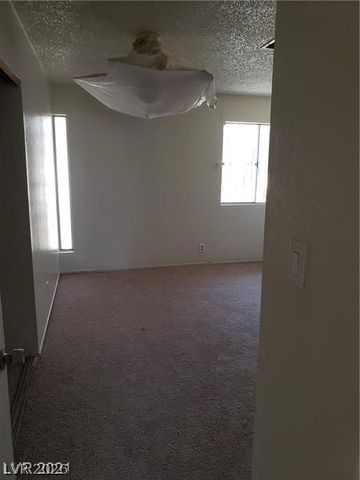 4231 White Sands Avenue, Las Vegas, NV 89121
