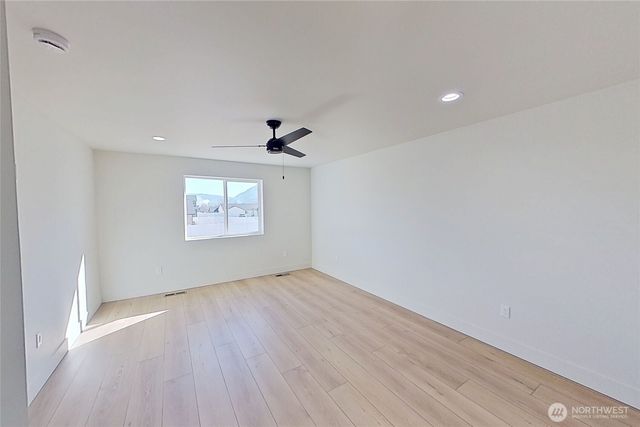 64 Juanita Way, Malaga, WA 98828