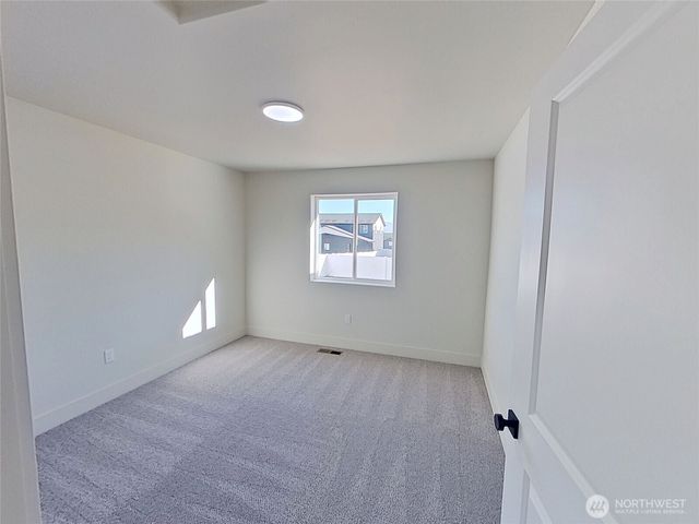 64 Juanita Way, Malaga, WA 98828