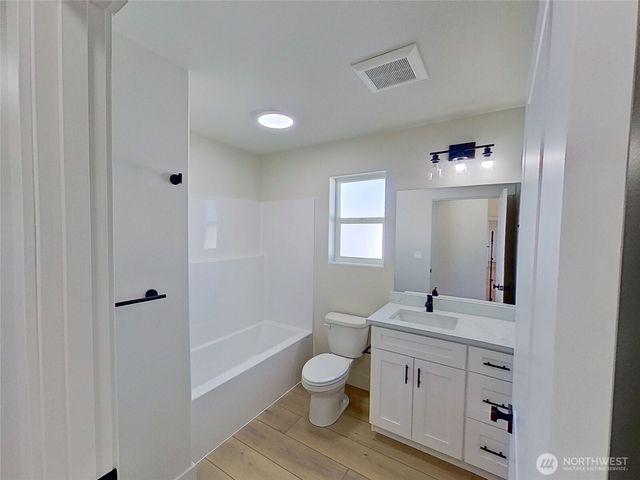 64 Juanita Way, Malaga, WA 98828