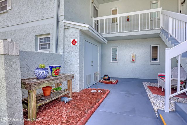 951 Sonesta Avenue NE 102, Palm Bay, FL 32905
