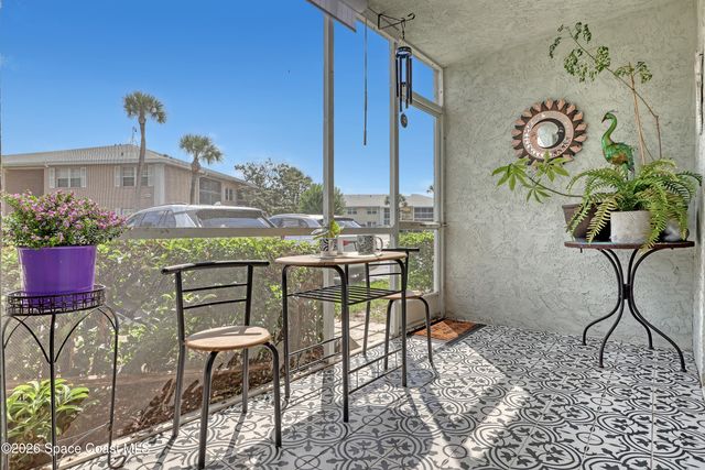951 Sonesta Avenue NE 102, Palm Bay, FL 32905