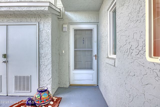 951 Sonesta Avenue NE 102, Palm Bay, FL 32905