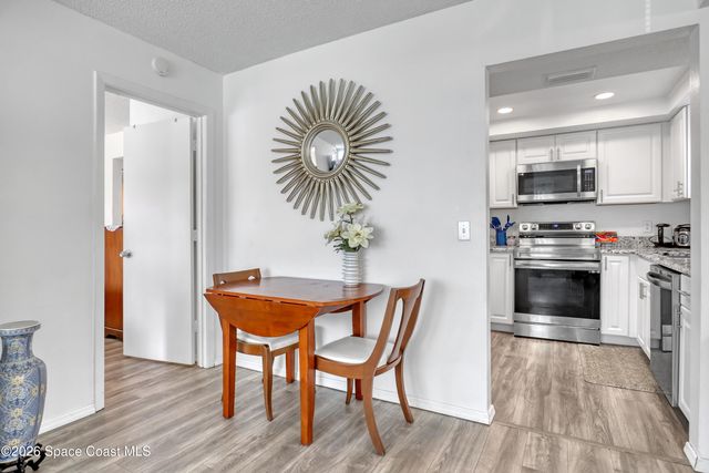 951 Sonesta Avenue NE 102, Palm Bay, FL 32905
