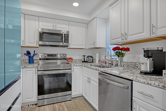 951 Sonesta Avenue NE 102, Palm Bay, FL 32905