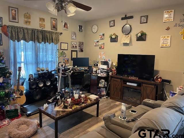 1960 NW County Road 1030, Mt Vernon, TX 75457