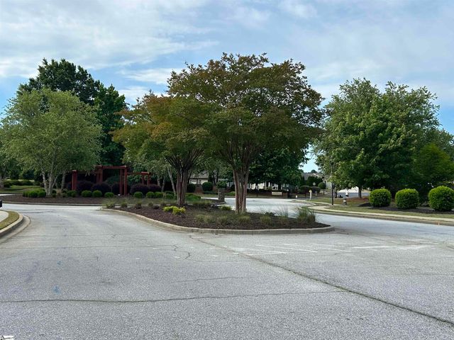 39 Briarhill Drive, Simpsonville, SC 29680