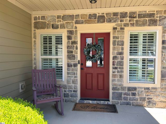 39 Briarhill Drive, Simpsonville, SC 29680