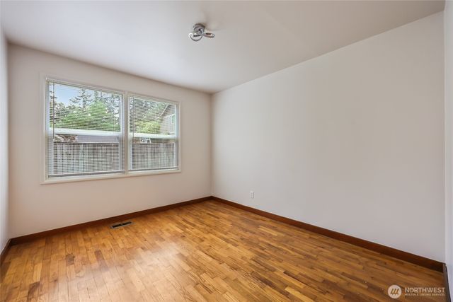 10004 Lake Steilacoom Drive SW, Lakewood, WA 98498
