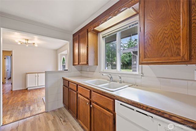 10004 Lake Steilacoom Drive SW, Lakewood, WA 98498