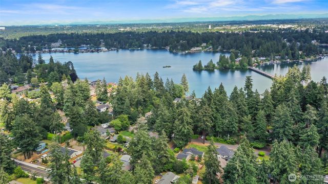 10004 Lake Steilacoom Drive SW, Lakewood, WA 98498