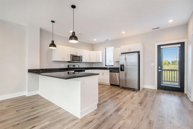 6015 Port View Drive, Grand Rapids, MI 49512