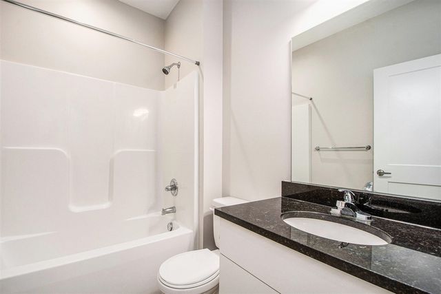 6015 Port View Drive, Grand Rapids, MI 49512