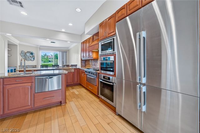 8188 Horseshoe Bend Lane, Las Vegas, NV 89113