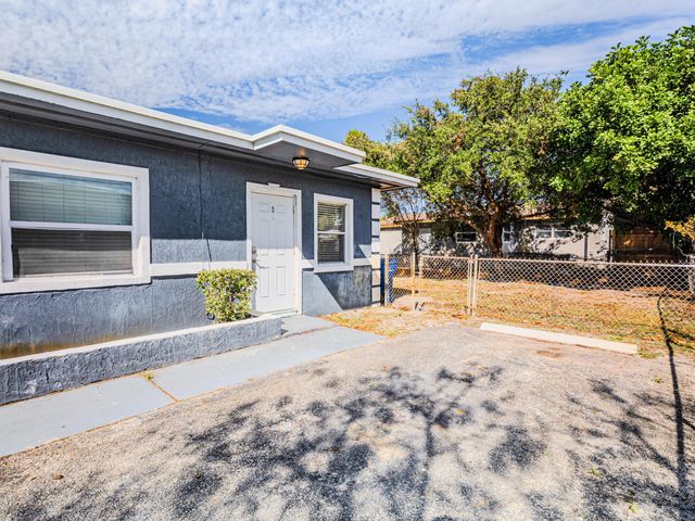 112 W 34th Street 2, West Palm Beach, FL 33404