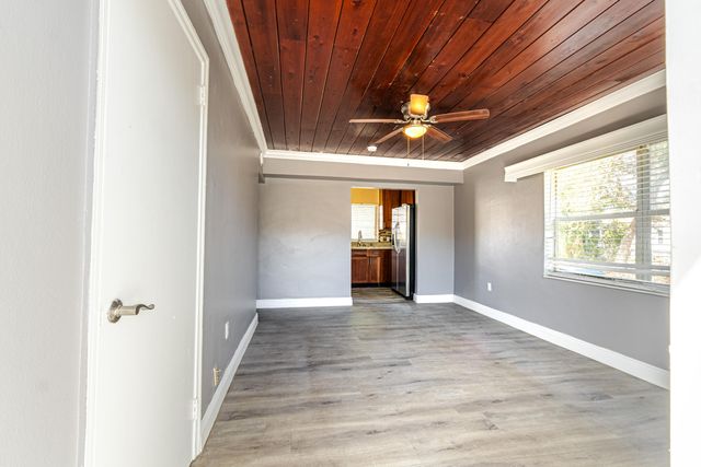 112 W 34th Street 2, West Palm Beach, FL 33404