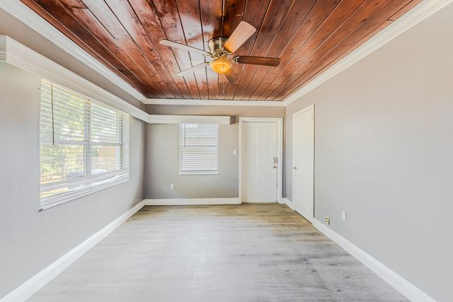 112 W 34th Street 2, West Palm Beach, FL 33404