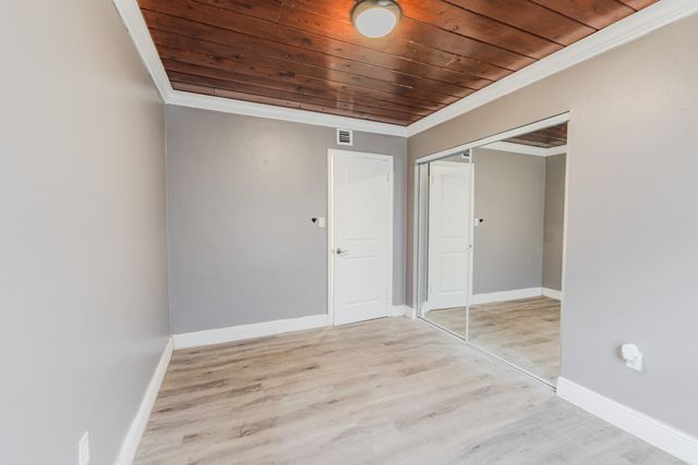 112 W 34th Street 2, West Palm Beach, FL 33404