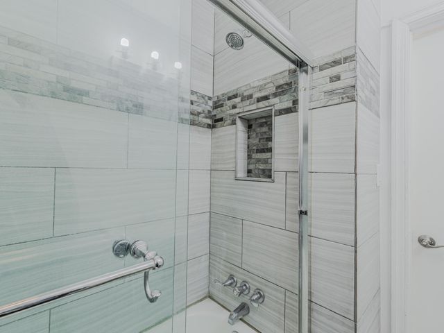 112 W 34th Street 2, West Palm Beach, FL 33404