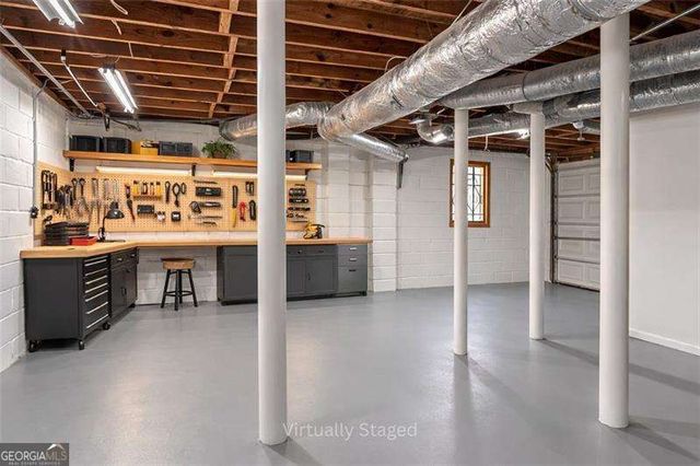 2868 Lynda Place, Decatur, GA 30032