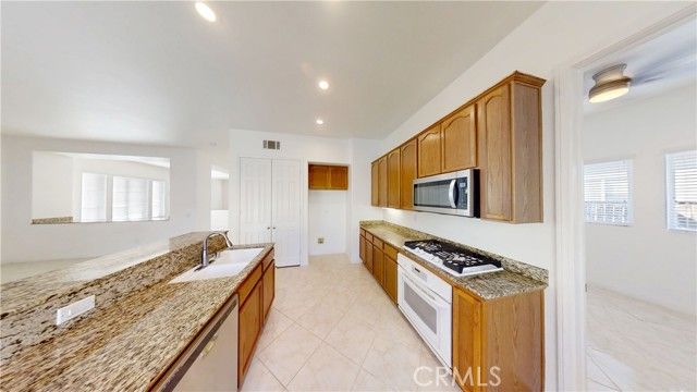 11363 Deerfield Drive, Yucaipa, CA 92399