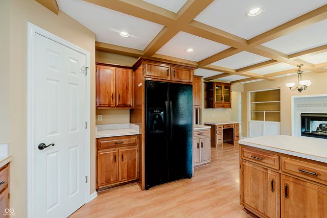 8729 Promontory Road, Indianapolis, IN 46236