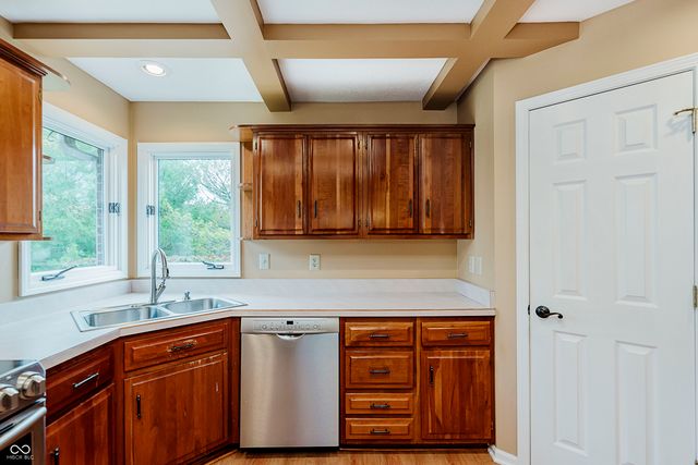 8729 Promontory Road, Indianapolis, IN 46236