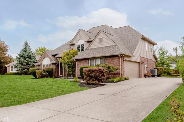 8729 Promontory Road, Indianapolis, IN 46236