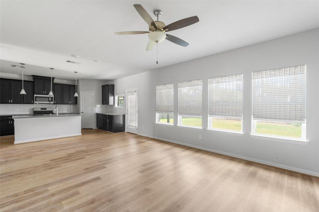 810 Spruce Pine Drive, Conroe, TX 77318