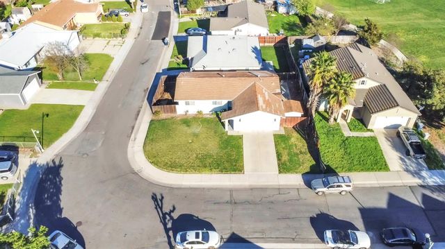 7517 Addison Way, Sacramento, CA 95822