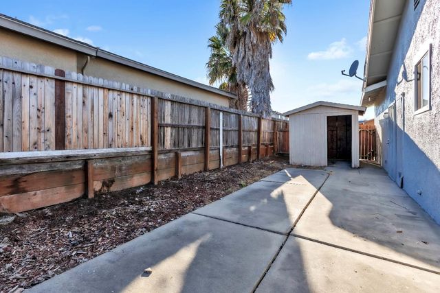 7517 Addison Way, Sacramento, CA 95822