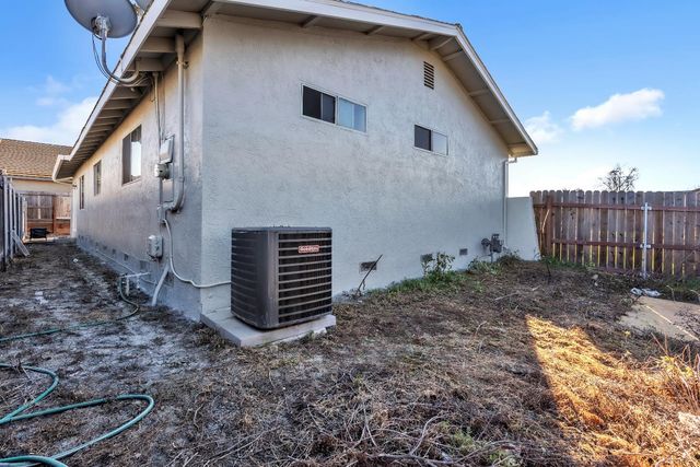 7517 Addison Way, Sacramento, CA 95822