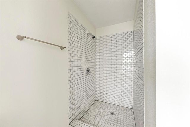 1010 W 23rd ST 2, Austin, TX 78705