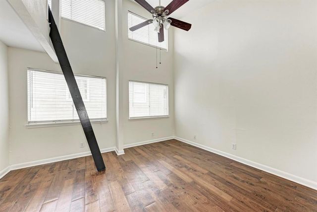 1010 W 23rd ST 2, Austin, TX 78705