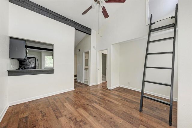 1010 W 23rd ST 2, Austin, TX 78705